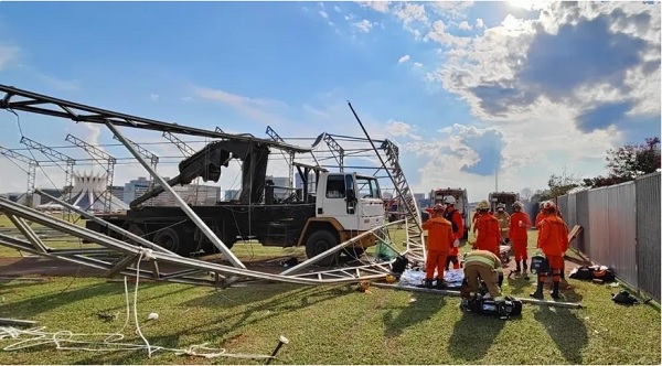 Trabalhador morre em acidente durante montagem de estrutura do 7 de Setembro em Brasília