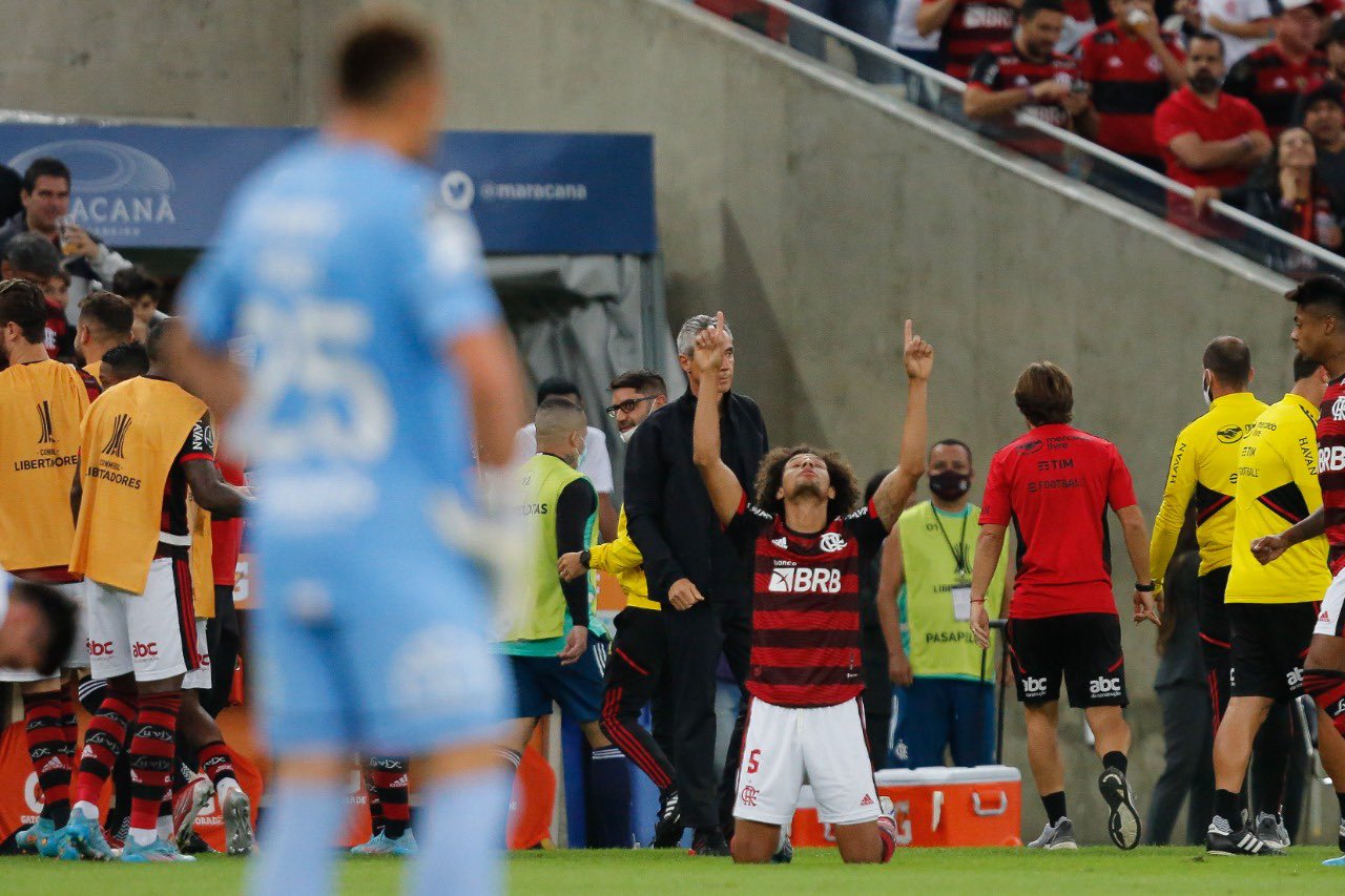 Curtinhas em dia de vitória do Flamengo e mais ato racista de torcedor argentino