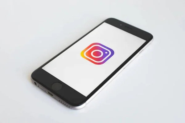 Bug no Instagram: contas são desconectadas e feed sai do ar