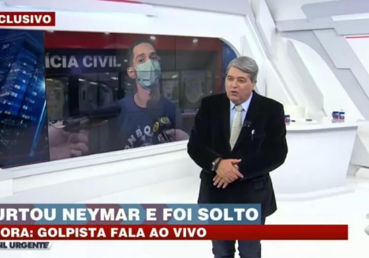 [VÍDEO] Golpista que roubou R$ 200 mil de Neymar é solto, leva enquadrada ao vivo de Datena e abandona entrevista