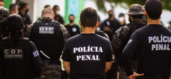 Policiais penais denunciam atraso de pagamento de diárias operacionais e vão paralisar 'serviços extras'