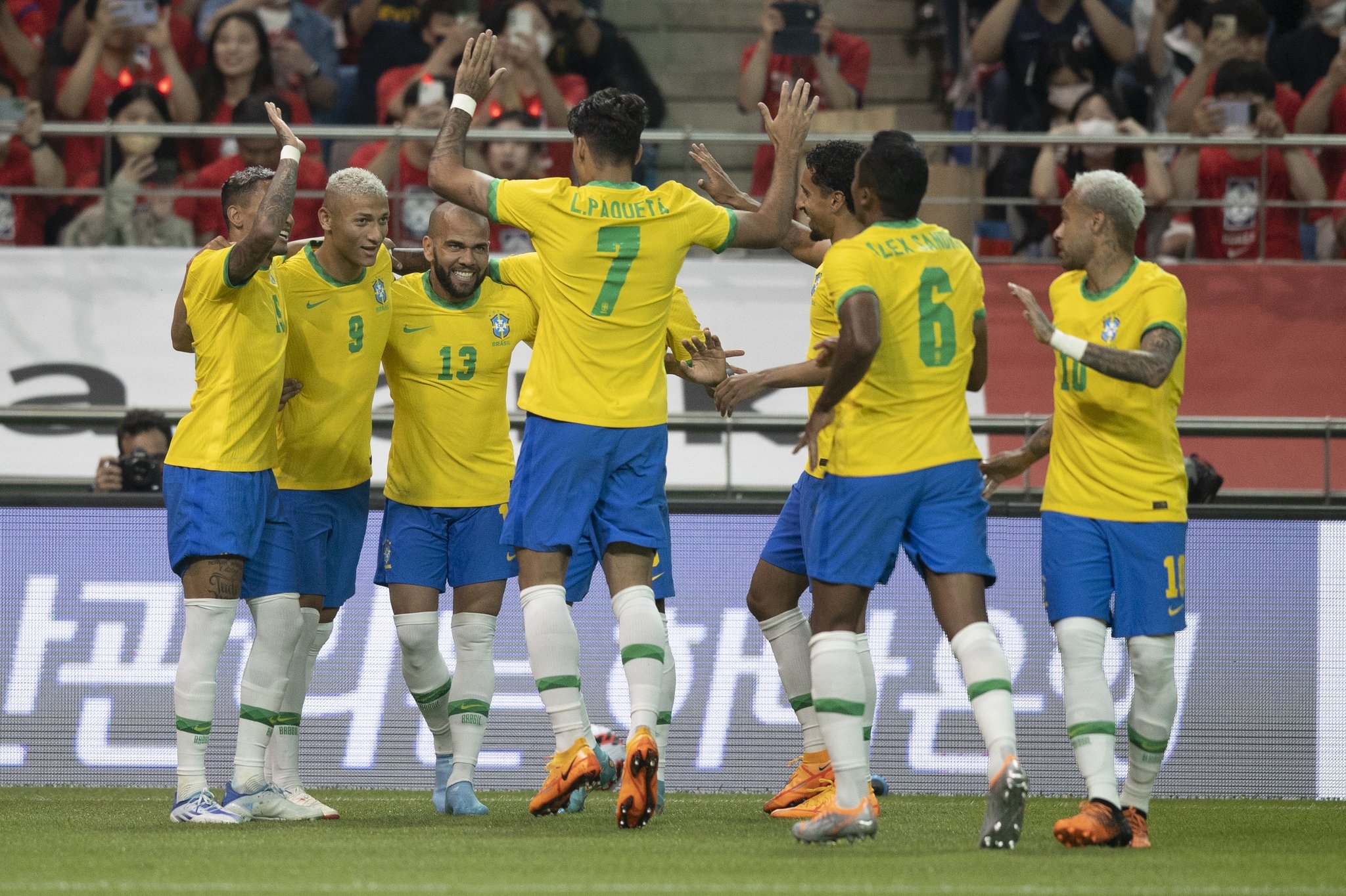 Neymar faz dois gols, e Brasil vence Coreia do Sul em primeiro amistoso pré-Copa