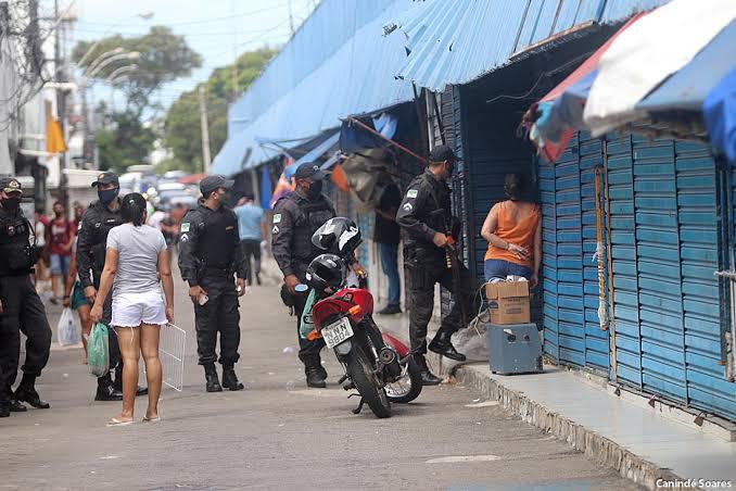 Vai fechar? Destino de comerciantes do Camelódromo do Alecrim vira tema de reunião na Câmara