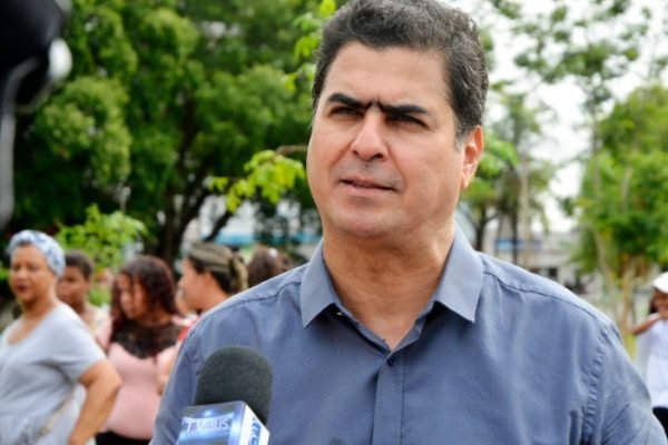 Prefeito de Cuiabá é afastado por irregularidades na Secretaria de Saúde