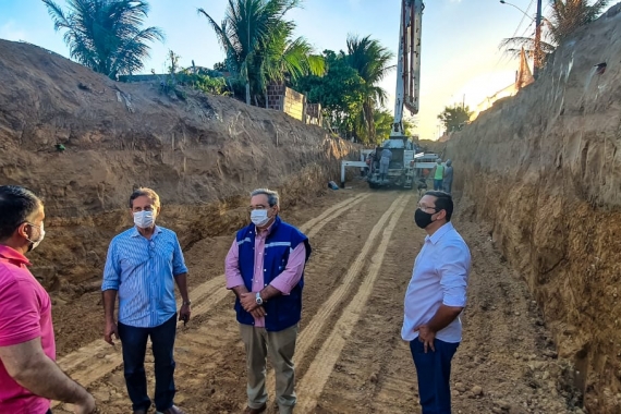 Lagoa de captação na Zona Oeste de Natal tem 60% da obra concluída