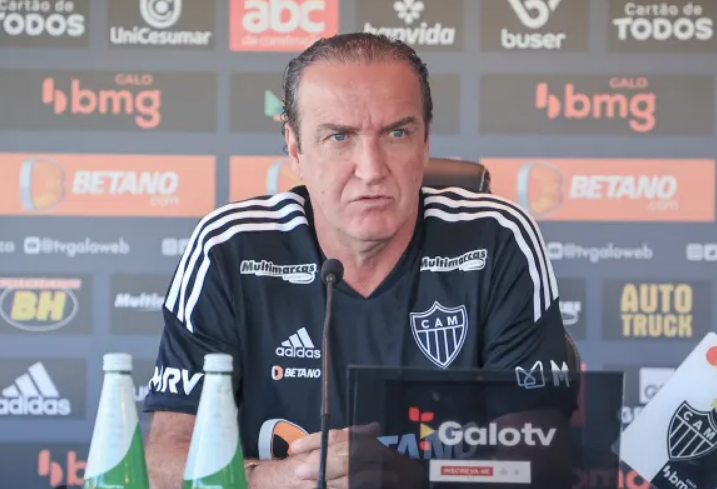 Cuca é anunciado como novo técnico do Corinthians