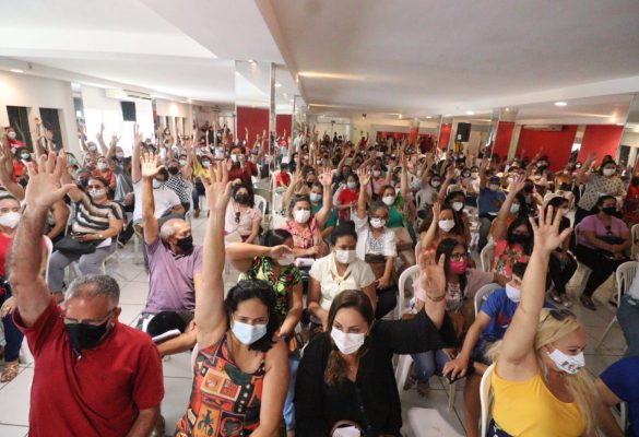 Professores rejeitam proposta da Prefeitura do Natal e decidem manter greve