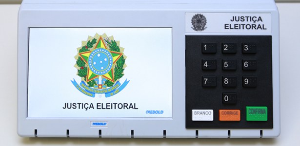 Investigadores não conseguem alterar votos em novo teste da urna eletrônica, diz TSE