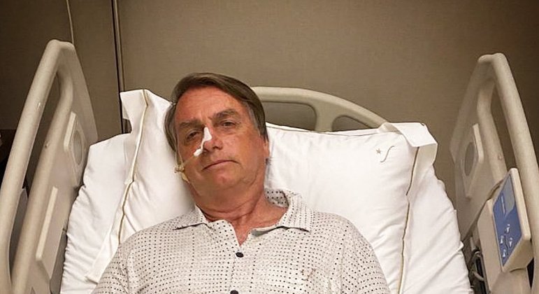 Médico descarta necessidade de Bolsonaro passar por nova cirurgia