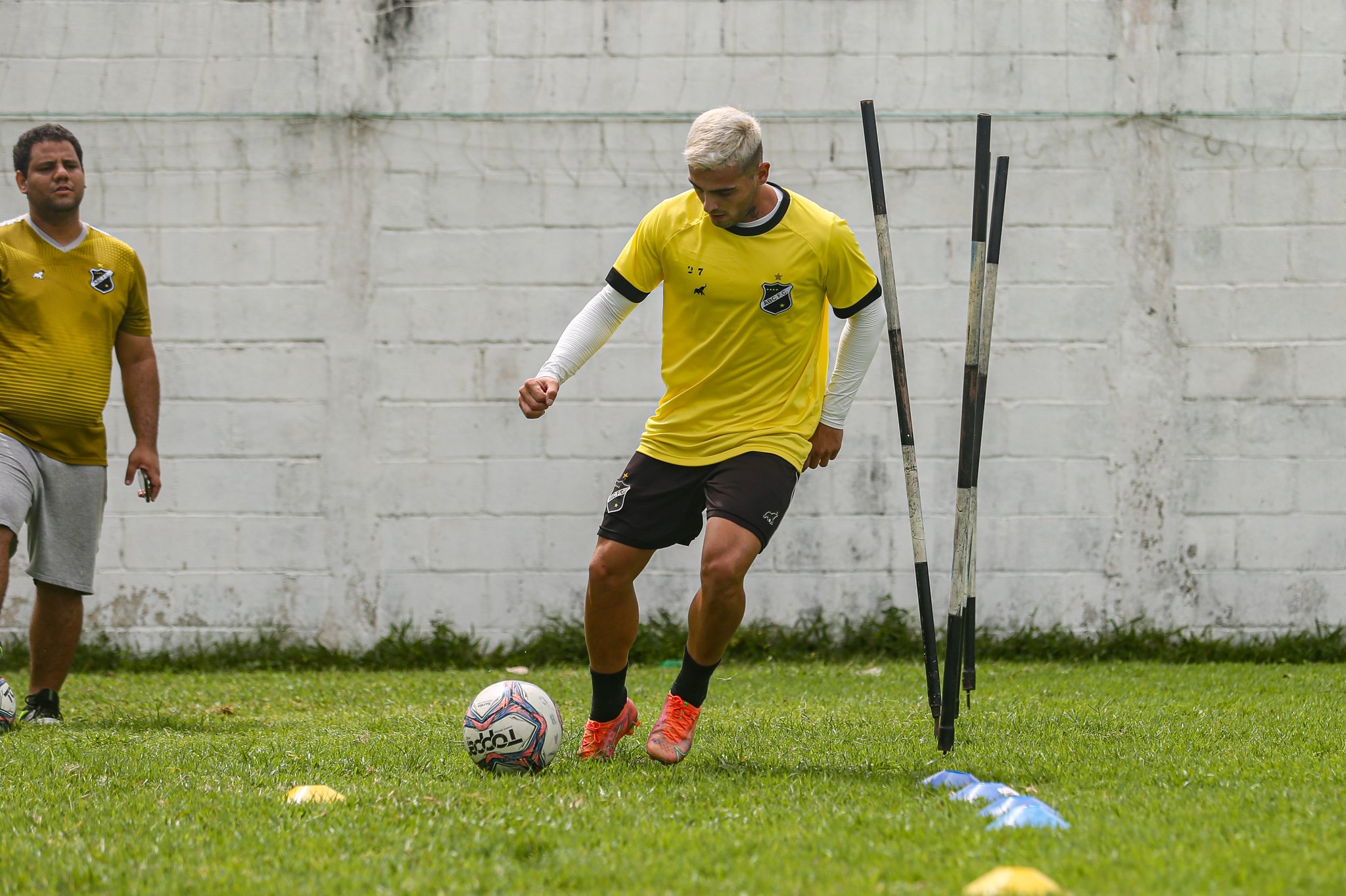 Qual a estratégia do Marchiori para o duelo contra o Botafogo/SP?