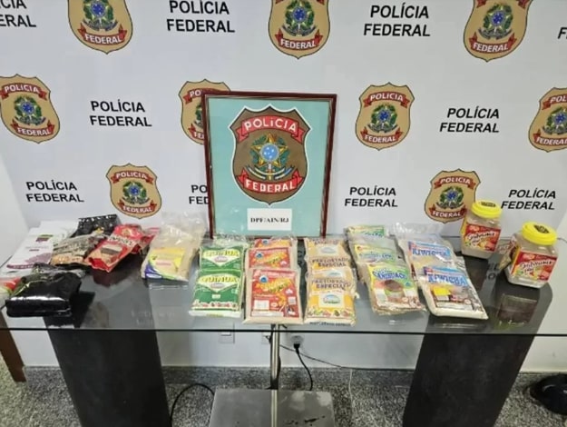 Peruano tenta dar “migué” na PF ao transportar cocaína em sacos de farinha