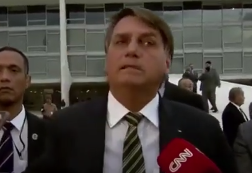 [VÍDEO] Presidente Bolsonaro cita polêmica de instituto do RN que presidente do PT é dono