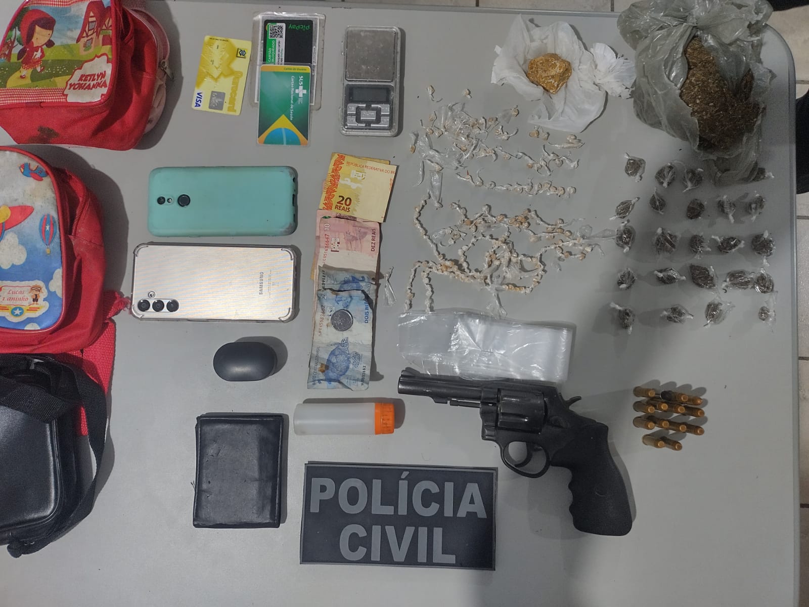 Adolescente é apreendido com armas e drogas na Grande Natal