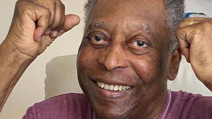 Movimentação na Vila Belmiro levanta a suspeita da morte de Pelé; veja o que se sabe