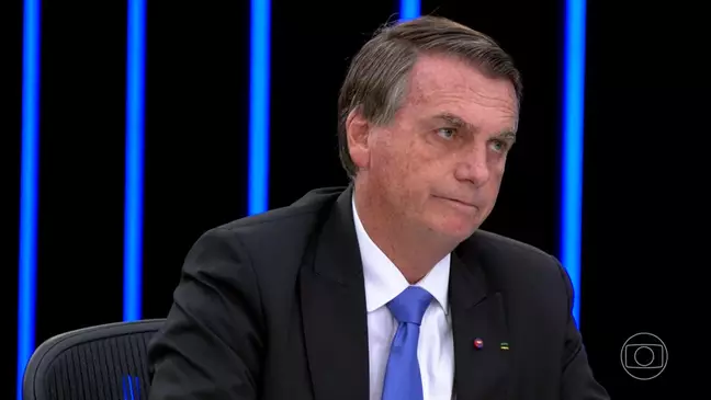 Bolsonaro ironiza entrevista no JN: "Foi pronunciamento de Bonner"