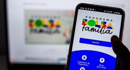 Bolsa Família terá extra de R$ 50 para gestantes e adolescentes neste mês; veja calendário