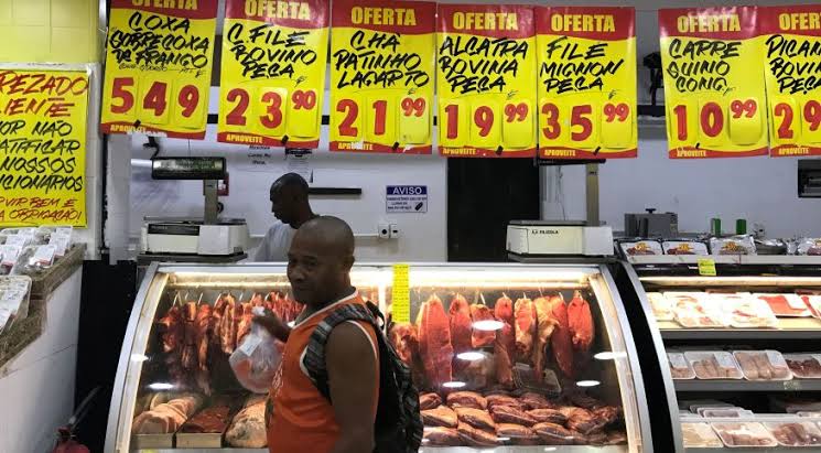 Saiba como a guerra na Ucrânia deve encarecer ainda mais o valor da carne no Brasil