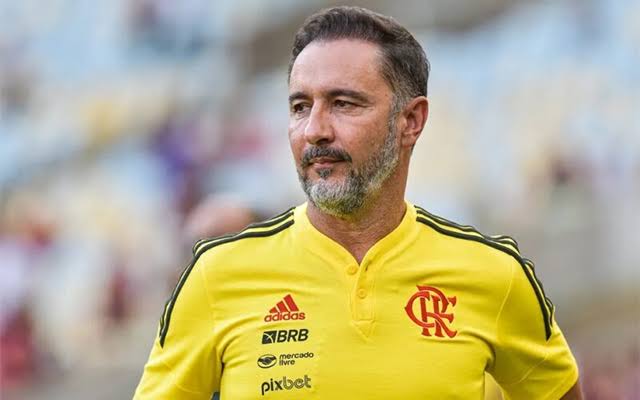 Globo garante: Vitor Pereira vive “últimas horas” à frente do Flamengo