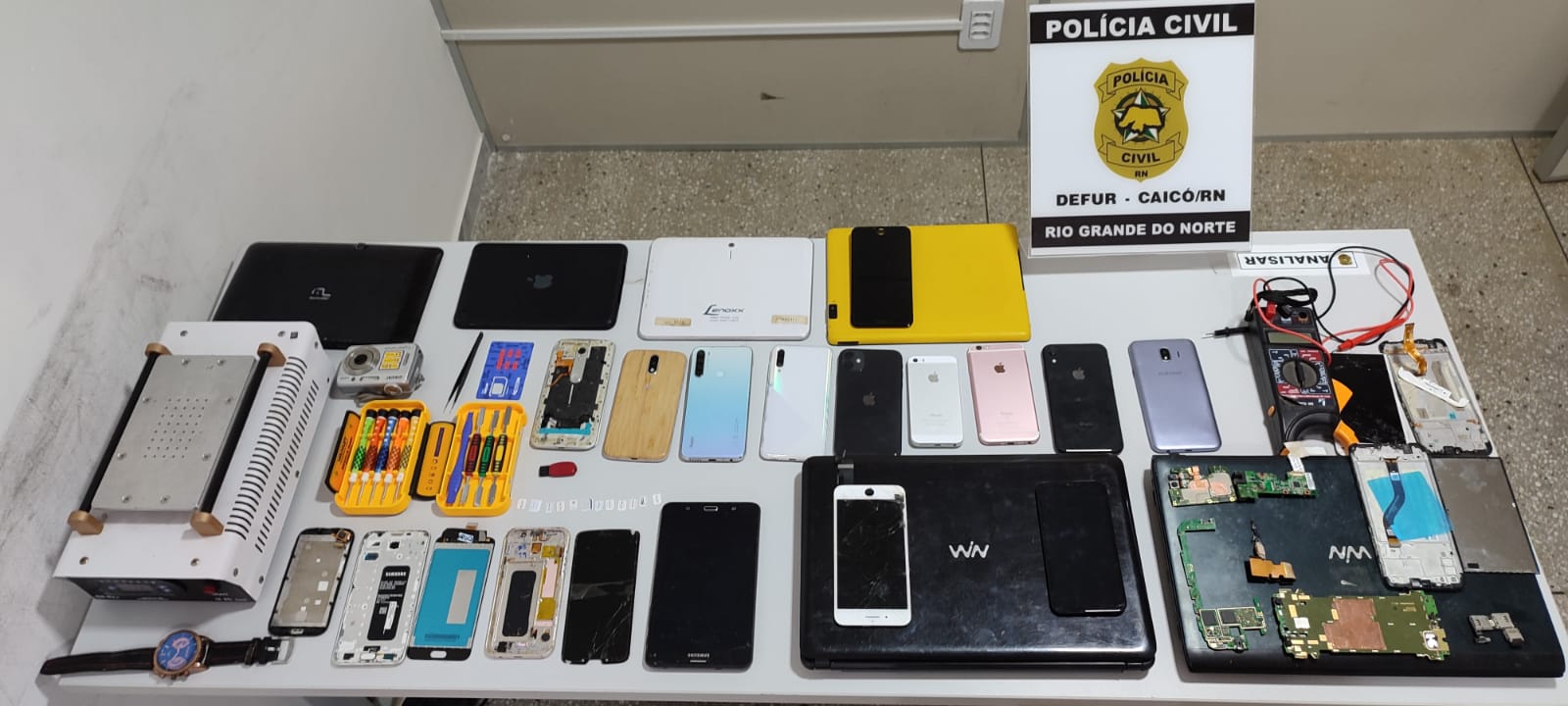 Homem é preso por receptar e vender celulares roubados no RN