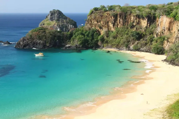 Praia em Fernando de Noronha é escolhida a melhor do mundo