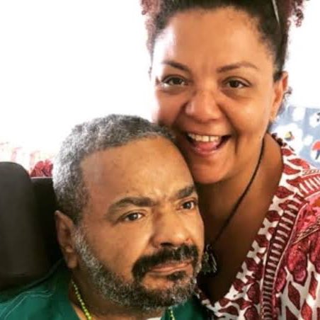 Ainda tratando do marido, mulher de Arlindo Cruz assume relacionamento com novo namorado