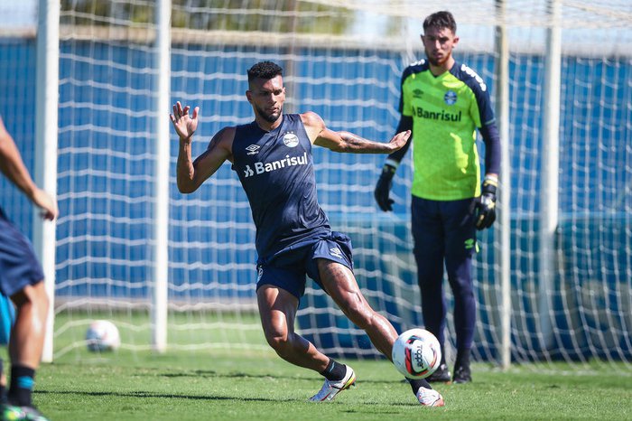 Rodrigues (Tonhão) negociado e vai jogar nos EUA, mesma equipe do volante Judson