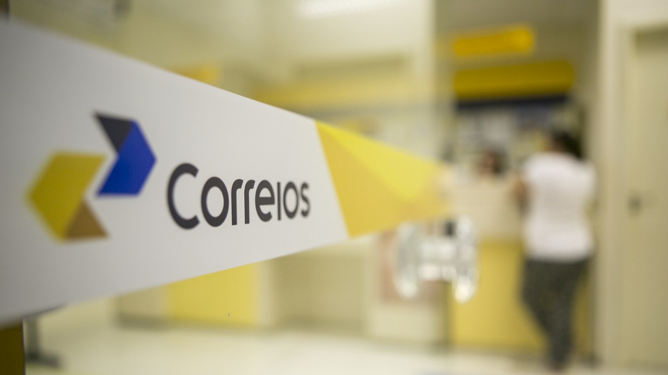 Governo Bolsonaro abre consulta sobre privatização dos Correios