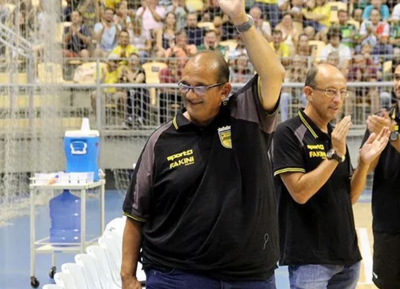 Morre Fernando Ferretti, um dos técnicos mais vitoriosos do futsal brasileiro