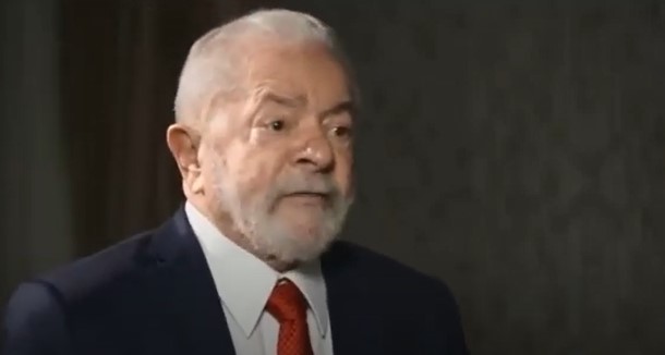 [VIDEO] Veja a resposta de jornalista após Lula comparar ditaduras a governos na Europa