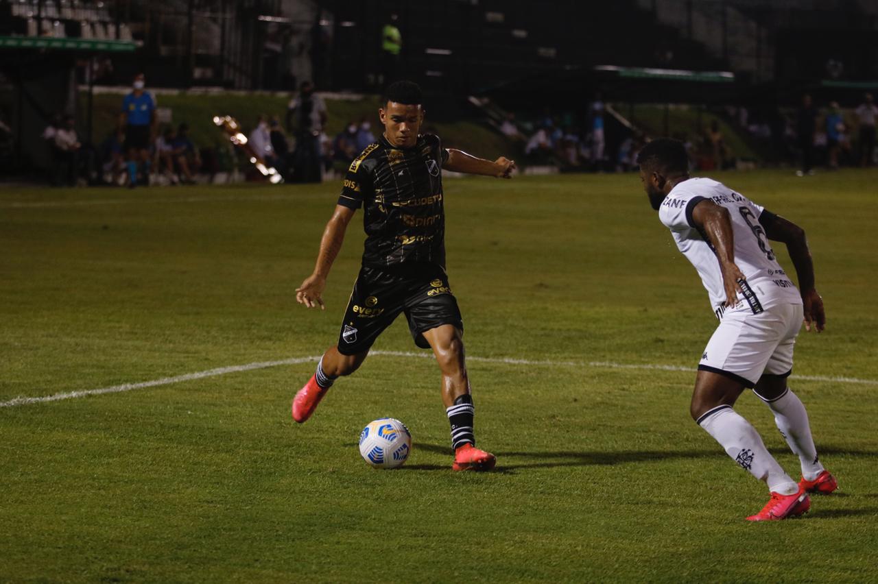 ABC cede empate nos acréscimos, mas vence Botafogo/RJ nos pênaltis e avança na Copa do Brasil