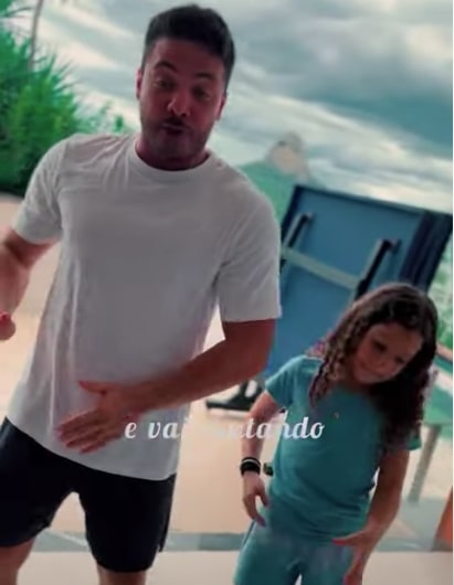 [VÍDEO] Wesley Safadão é denunciado por erotização infantil após vídeo gravado com a filha