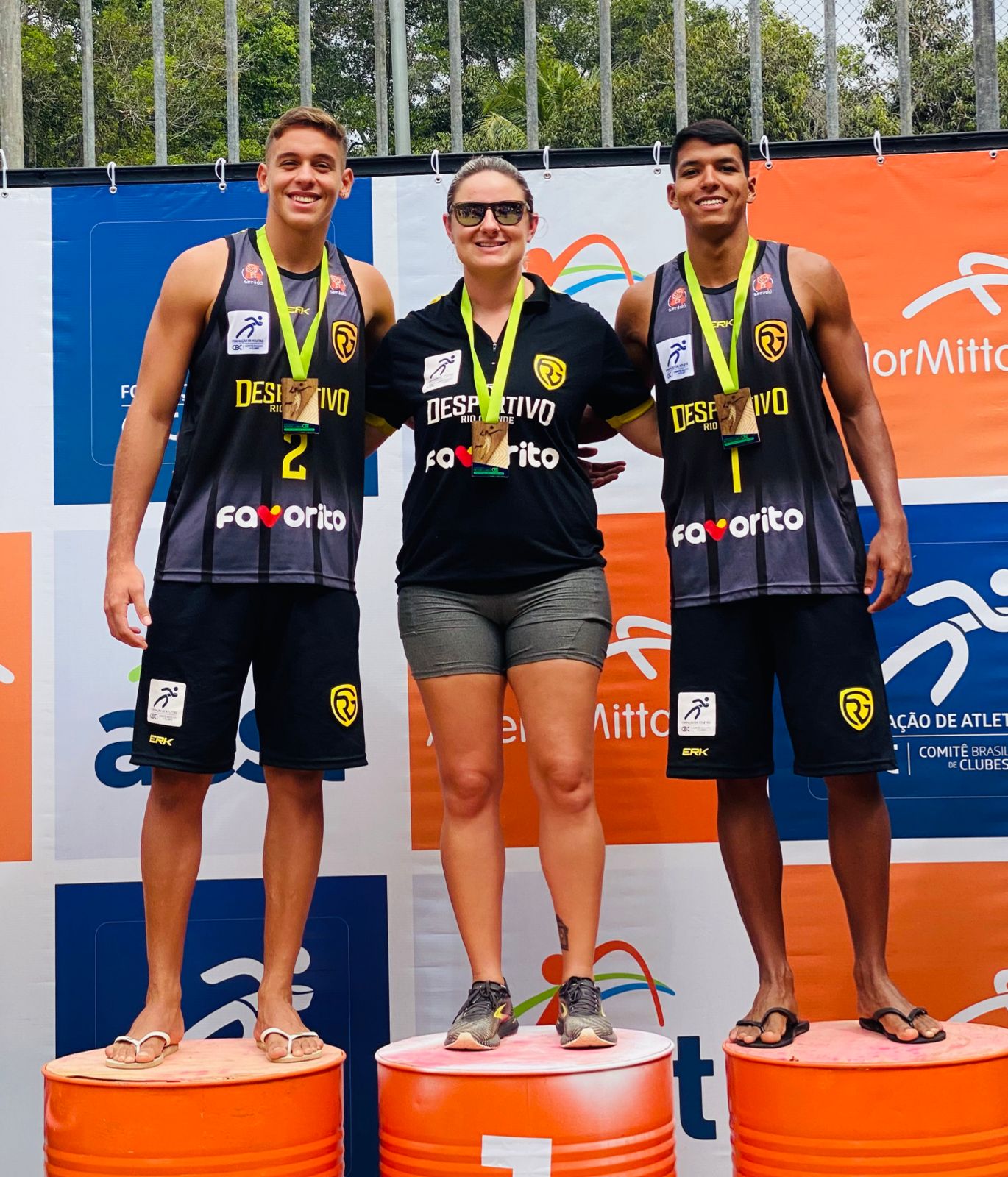 Dupla de vôlei de praia do Desportivo vence a 1ª etapa do Campeonato Brasileiro Interclubes