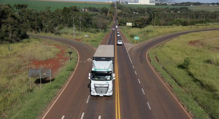 Com volta da fiscalização, multas de velocidade disparam 70% nas rodovias