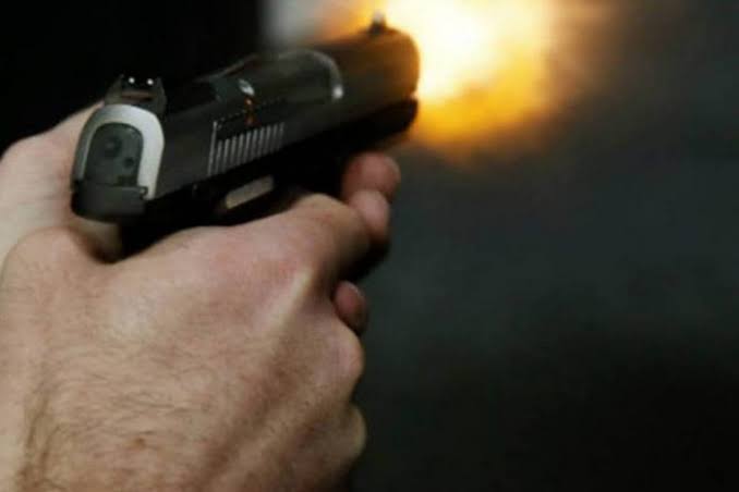 Criminosos perseguem e matam homem a tiros na zona Leste de Natal