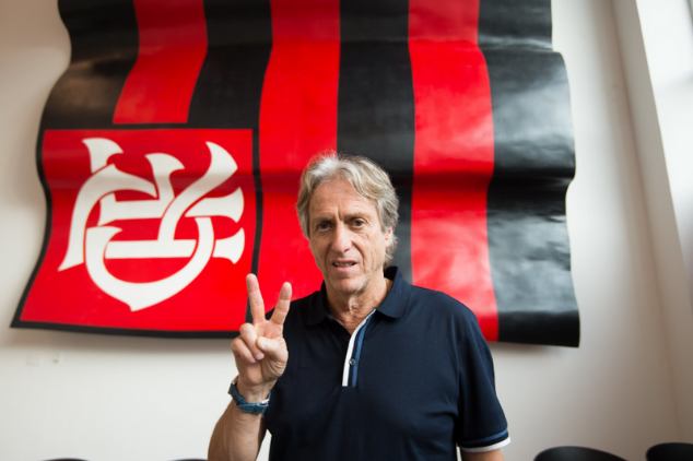 Jesus vai voltar? Técnico diz "sim" ao Flamengo e aguarda acordo com o Benfica