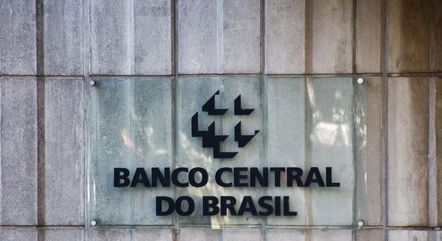 Banco Central não sede a pressão do Governo Lula e mantém taxa básica de juros em 13,75%