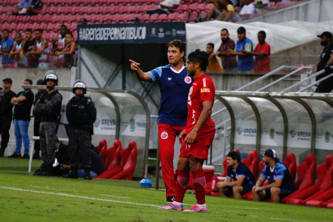 América passa por momentos de muita turbulência