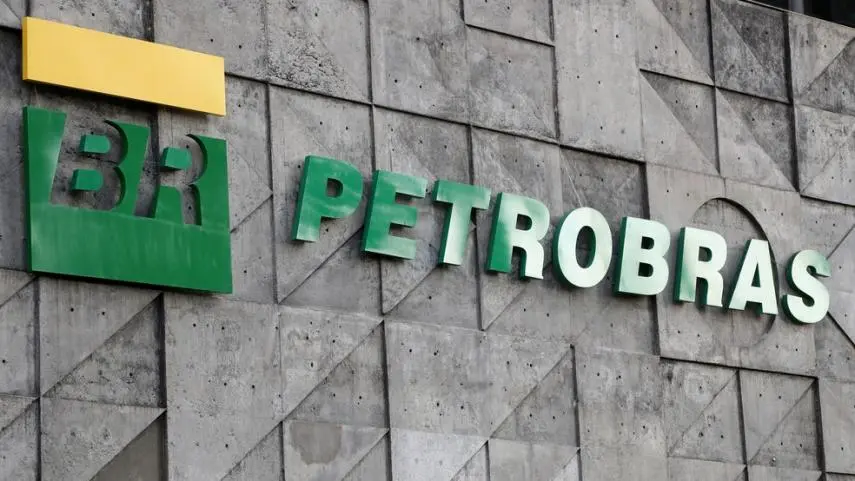 Bovespa fecha em queda forte; Petrobras cai mais de 7% após Bolsonaro criticar política de preços