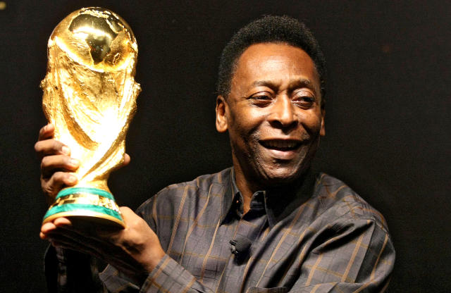 Há um mês internado, Pelé, o 'Rei do Futebol', morre aos 82 anos