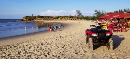 Comerciantes são notificados e Superintendência do Patrimônio pede retirada de barracas em praia de São Miguel do Gostoso