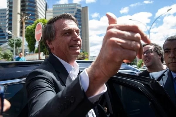 Bolsonaro diz à PF que estava medicado com morfina quando publicou informações falsas sobre eleições