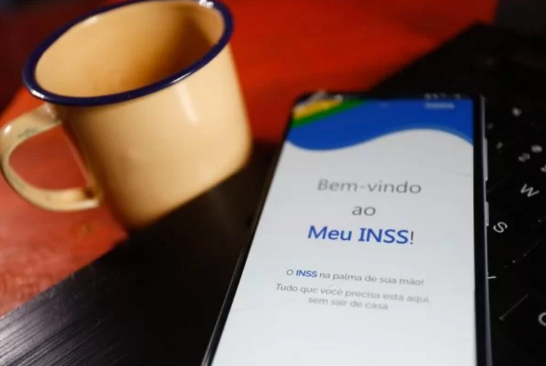 INSS: Conselho avaliza Lula e fixa teto de juro do consignado em 1,97%