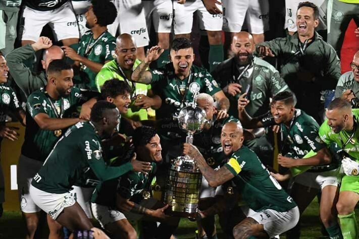 Edmo Sinedino diz que vitória do Palmeiras na Libertadores é "triunfo da mediocridade"