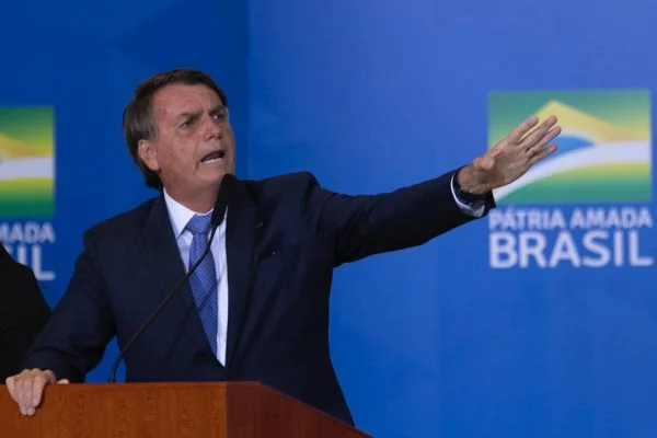 Bolsonaro: “Fui do tempo que decisão do STF se cumpria. Não sou mais”