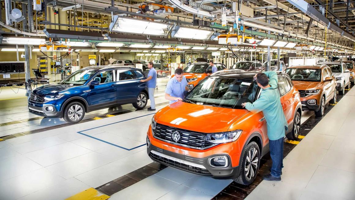 Volkswagen suspende temporariamente produção em fábricas brasileiras