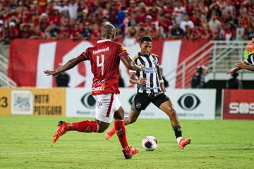 América joga melhor, mas o ABC aproveita chances e vence mais um clássico