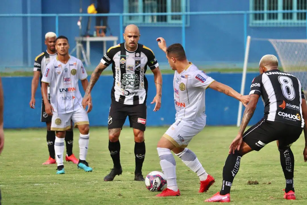 VÍDEO: Edmo Sinedino diz que Frasqueira não pode deixar técnico botar ABC na retranca