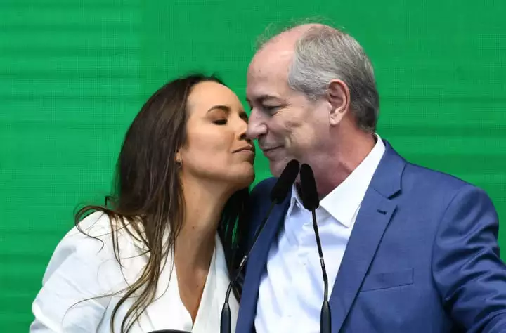 Justiça bloqueia conta da esposa de Ciro Gomes