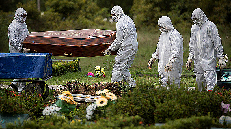 Pandemia faz expectativa de vida do brasileiro cair mais de 4 anos