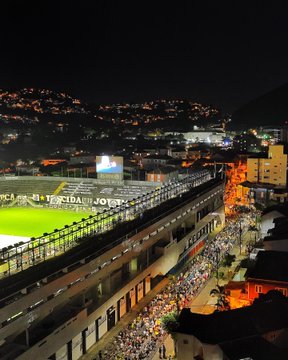 Ex-jogadores da seleção, do penta e do tetra, ignoram o velório do Rei Pelé